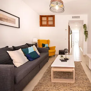 https://lovely-cozy-2-bedroom-residential-home-with-patio.es-andalucia.com